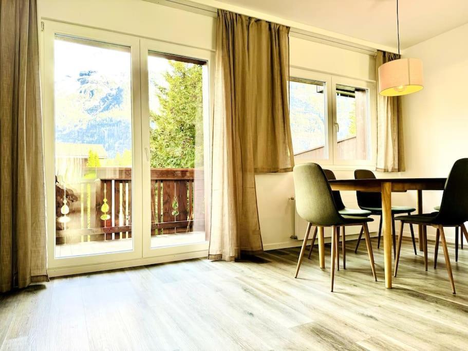Bellevue & Classy Mountain View Apartment Кандерштег Экстерьер фото