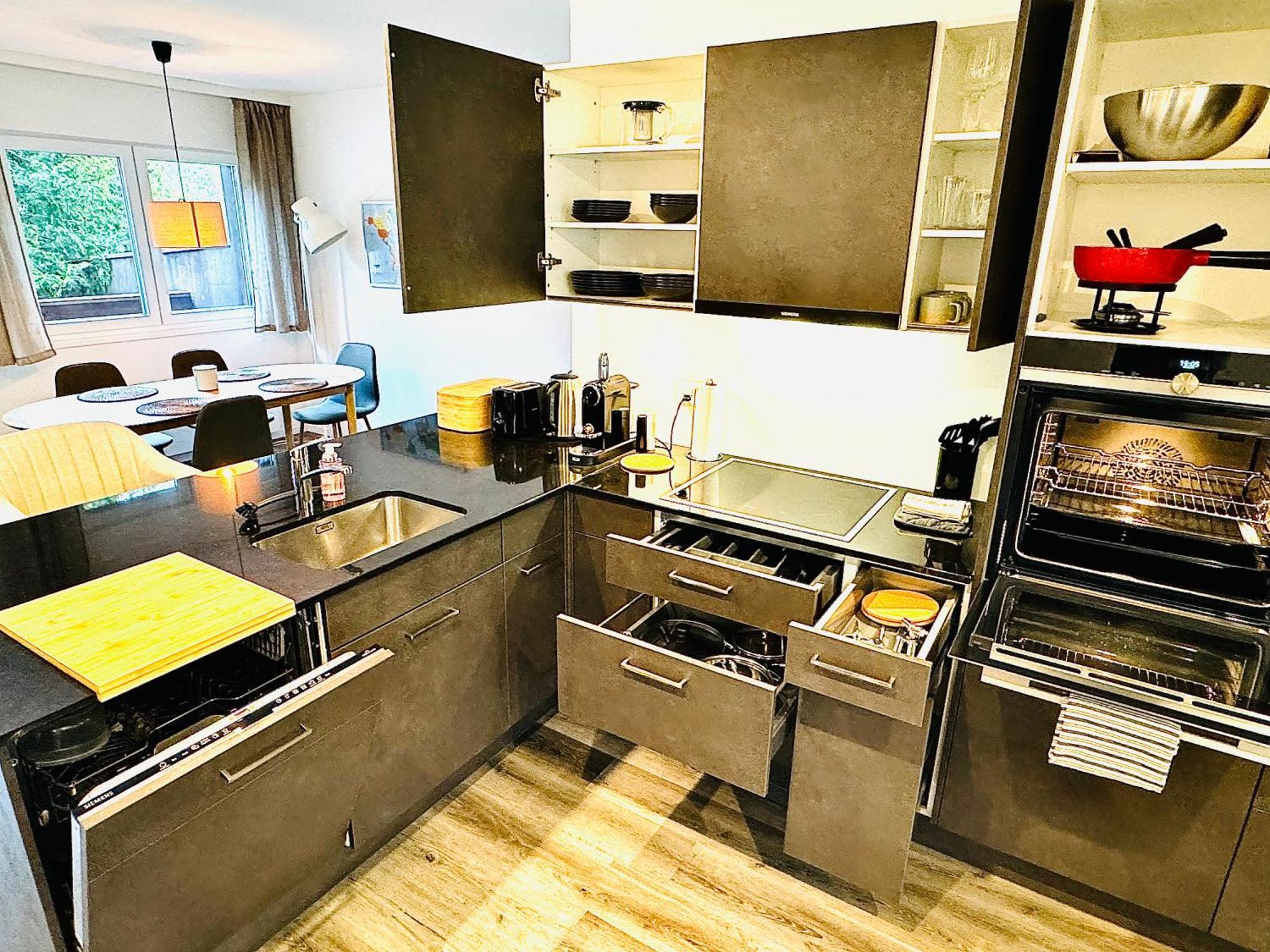 Bellevue & Classy Mountain View Apartment Кандерштег Экстерьер фото