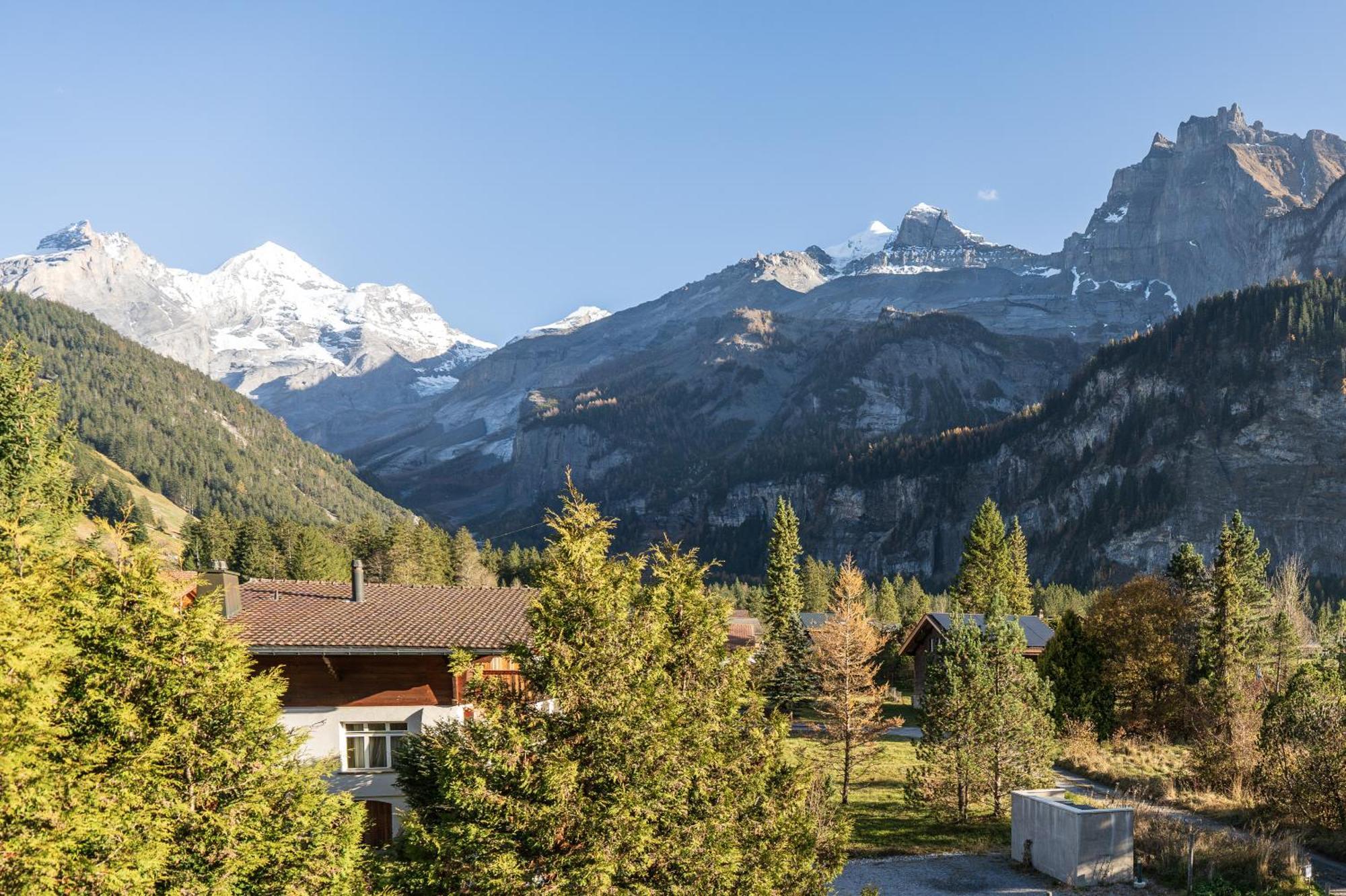 Bellevue & Classy Mountain View Apartment Кандерштег Экстерьер фото